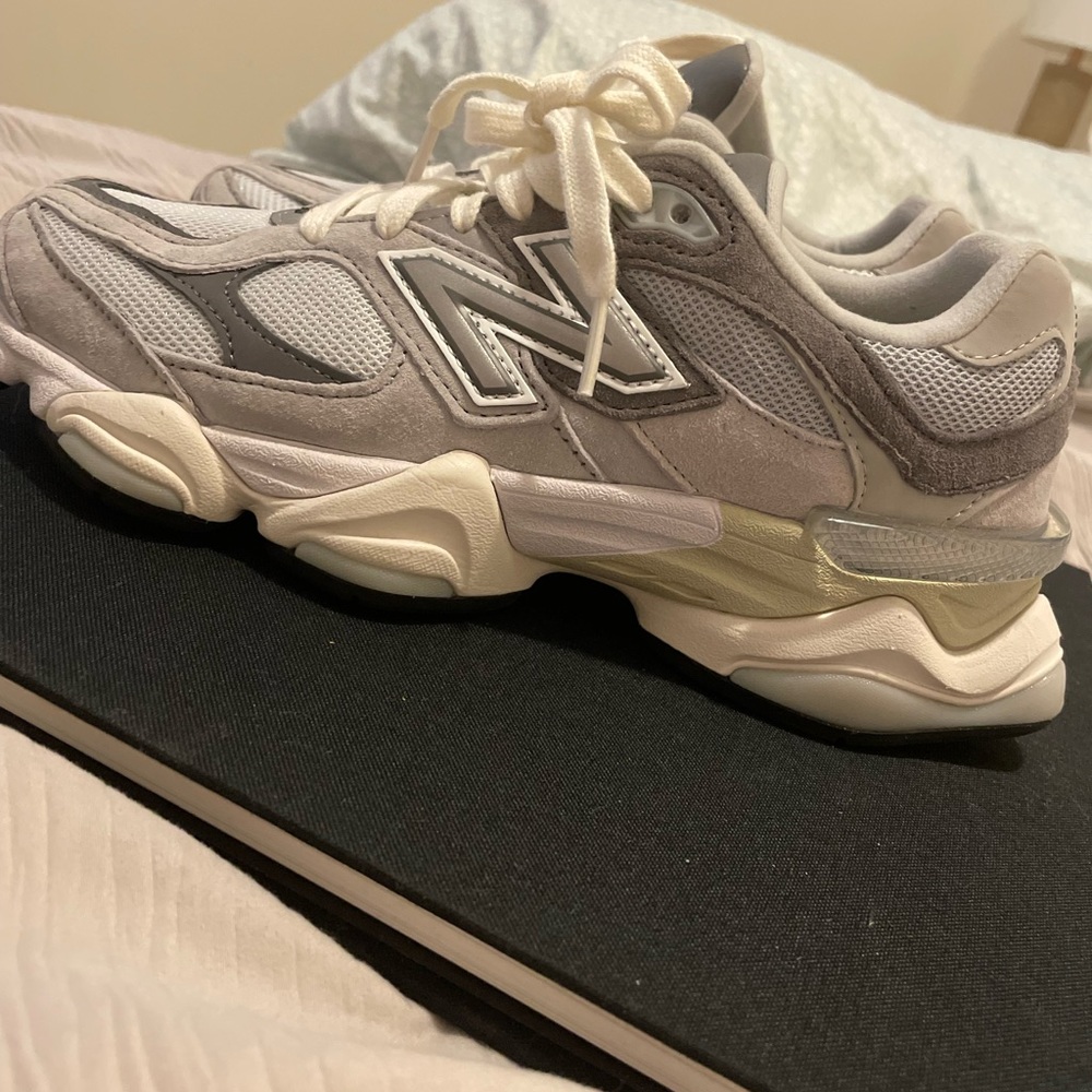 New balance 9060